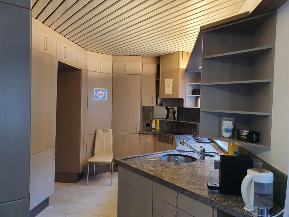 Viktoria Budget Hostel Zurych Zewnętrze zdjęcie